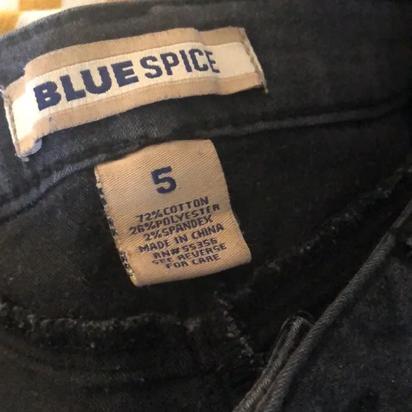 ‼️Coming Soon‼️ Grey Black Stretch Skinny Jeans - Picture 6 of 8